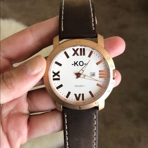 kO brow leather watch